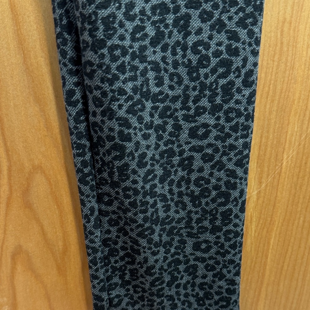 LOFT Charcoal and Black Textured Pants - Picture 4 of 5